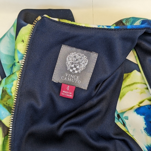 Vince Camuto Pleated Sleeveless Floral Mini Dress Green and Blue Roses - Picture 11 of 13